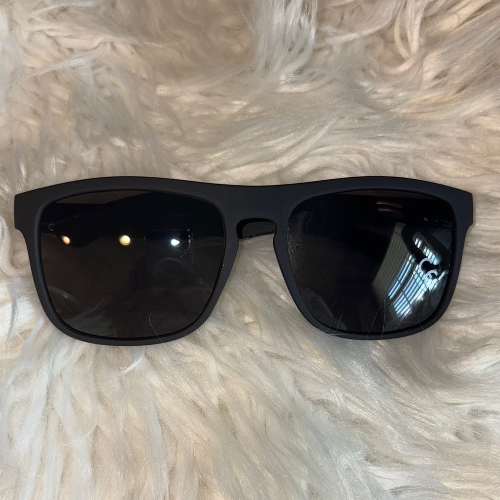 Stylish Black new without tag Sunglasses